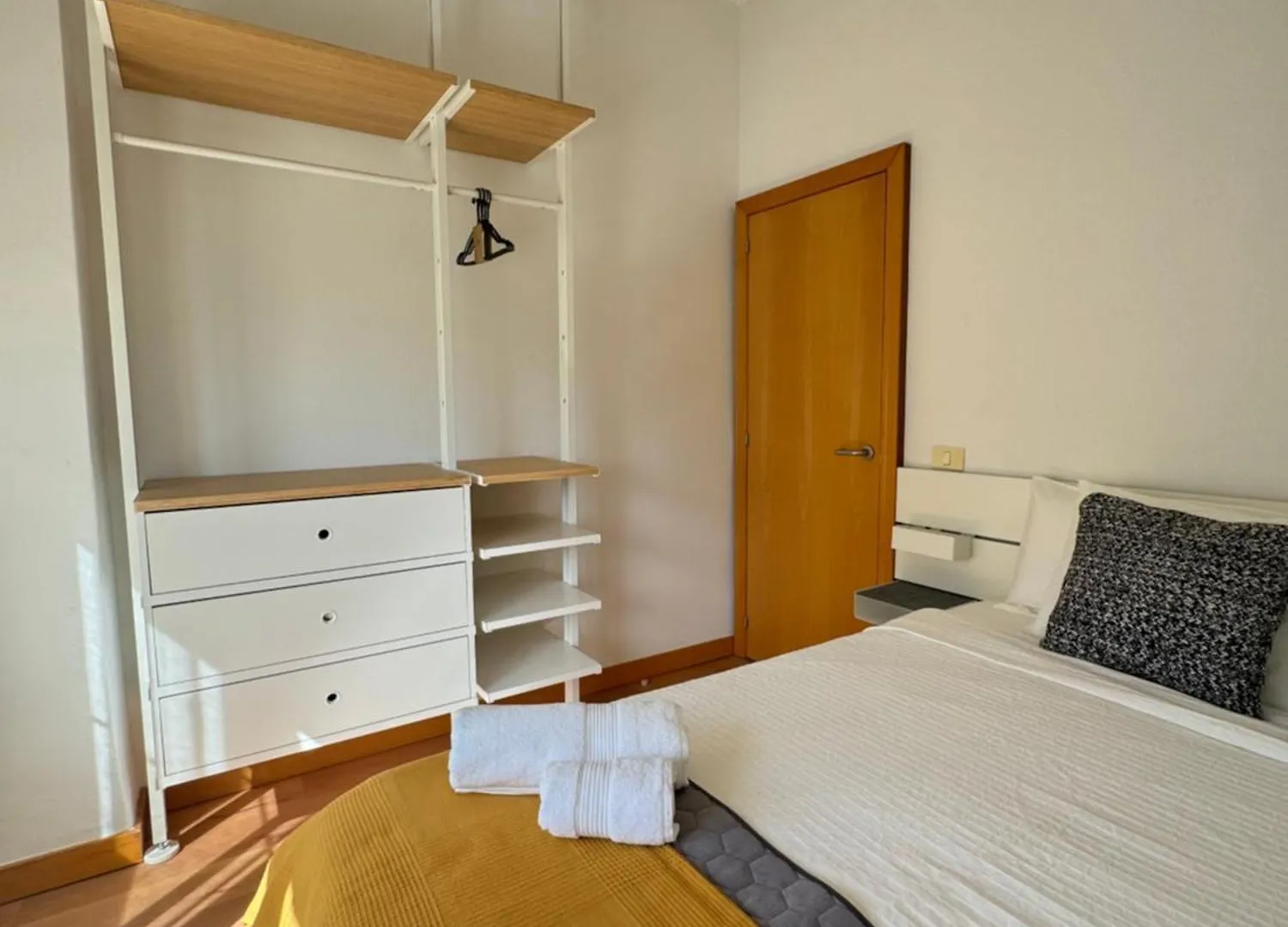 Moderno Y Luminoso Apartamento En Santa Cruz Capital